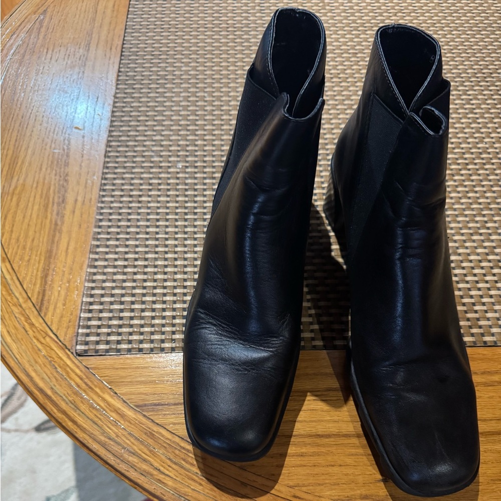Naturalizer Viela Leather Boots